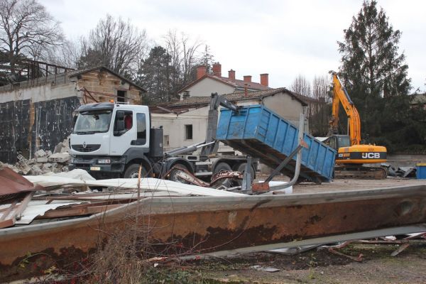 Mise en place de bennes pour le tri des matériaux